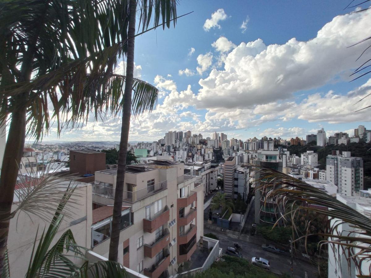 Casa, Buritis, 4 Quartos, 3 Vagas, 2 Suítes