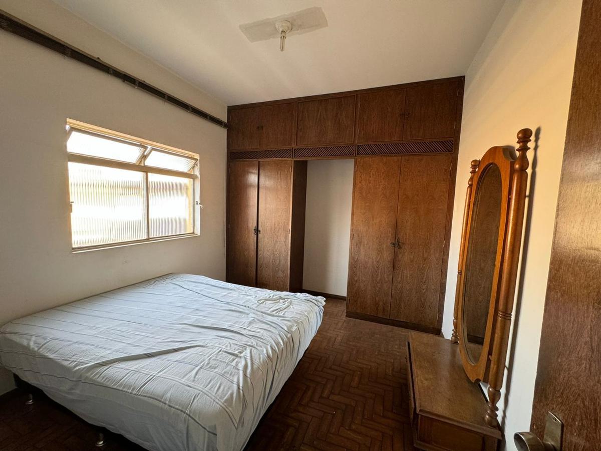Casa, Renascença, 8 Quartos, 0 Vaga