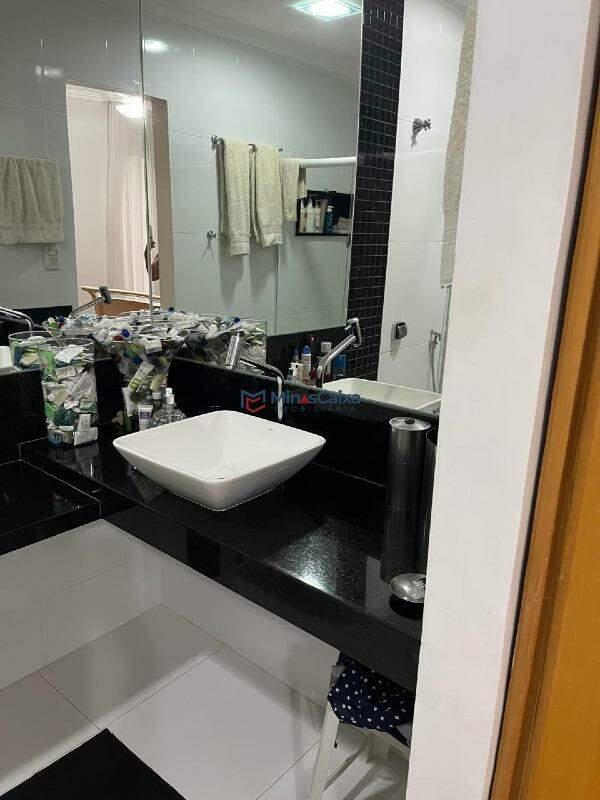 Apartamento, Serenata, 4 Quartos, 2 Vagas, 2 Suítes