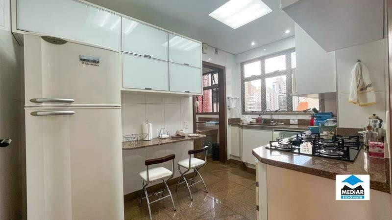 Apartamento, Funcionários, 3 Quartos, 2 Vagas, 1 Suíte