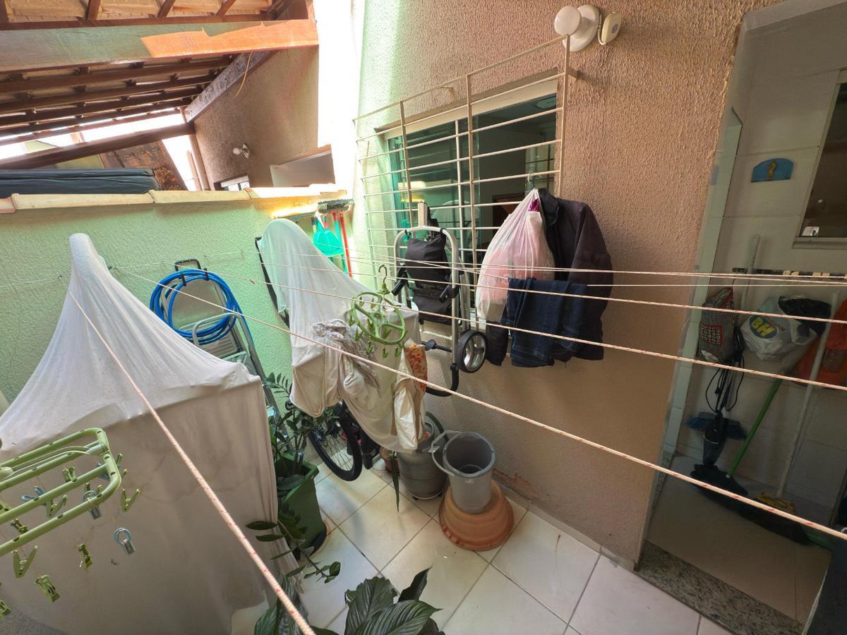 Casa, Jardim Leblon, 2 Quartos, 1 Vaga