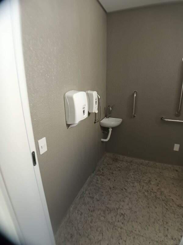 Sala, Milionários, 0 Quarto, 0 Vaga