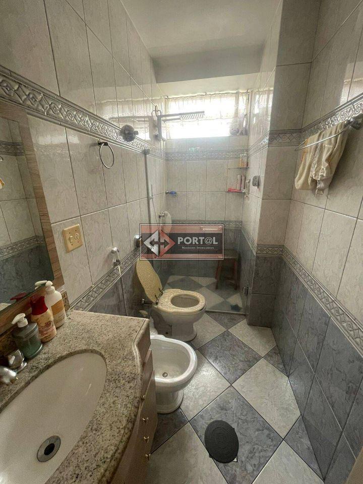 Apartamento, Centro, 4 Quartos, 0 Vaga, 1 Suíte