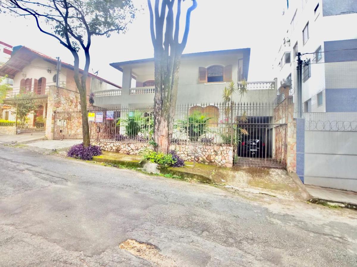 Casa, Liberdade, 3 Quartos, 0 Vaga, 1 Suíte