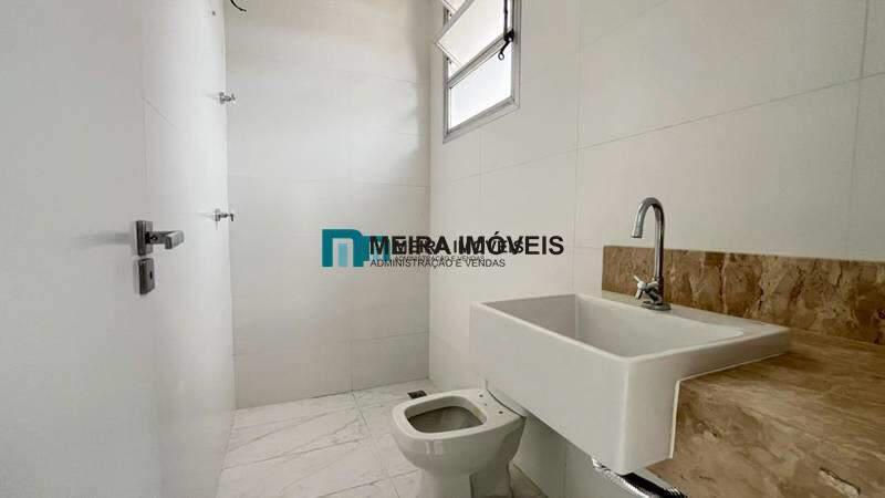 Cobertura, Centro, 2 Quartos, 0 Vaga, 4 Suítes