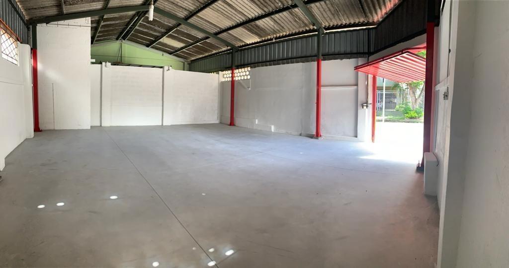 Galpão, Santa Inês, 0 Quarto, 8 Vagas