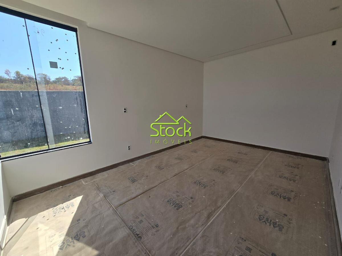 Casa, Jardins Village, 3 Quartos, 2 Vagas, 1 Suíte