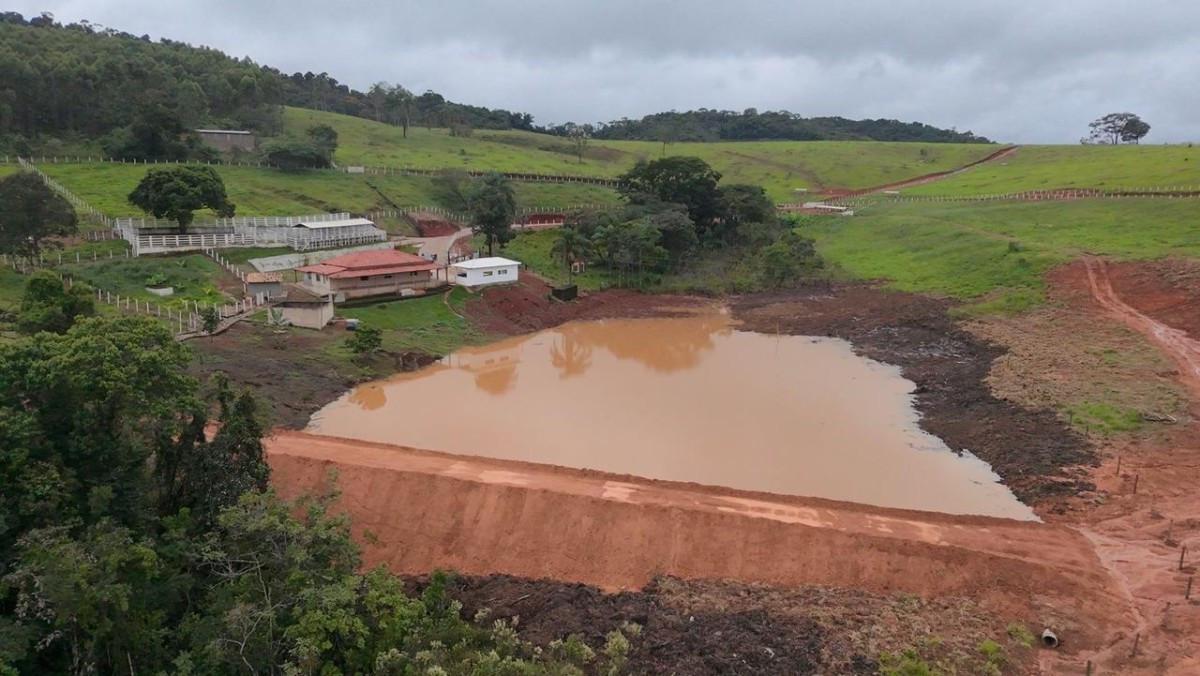 Fazenda, Zona Rural, 4 Quartos, 0 Vaga, 1 Suíte