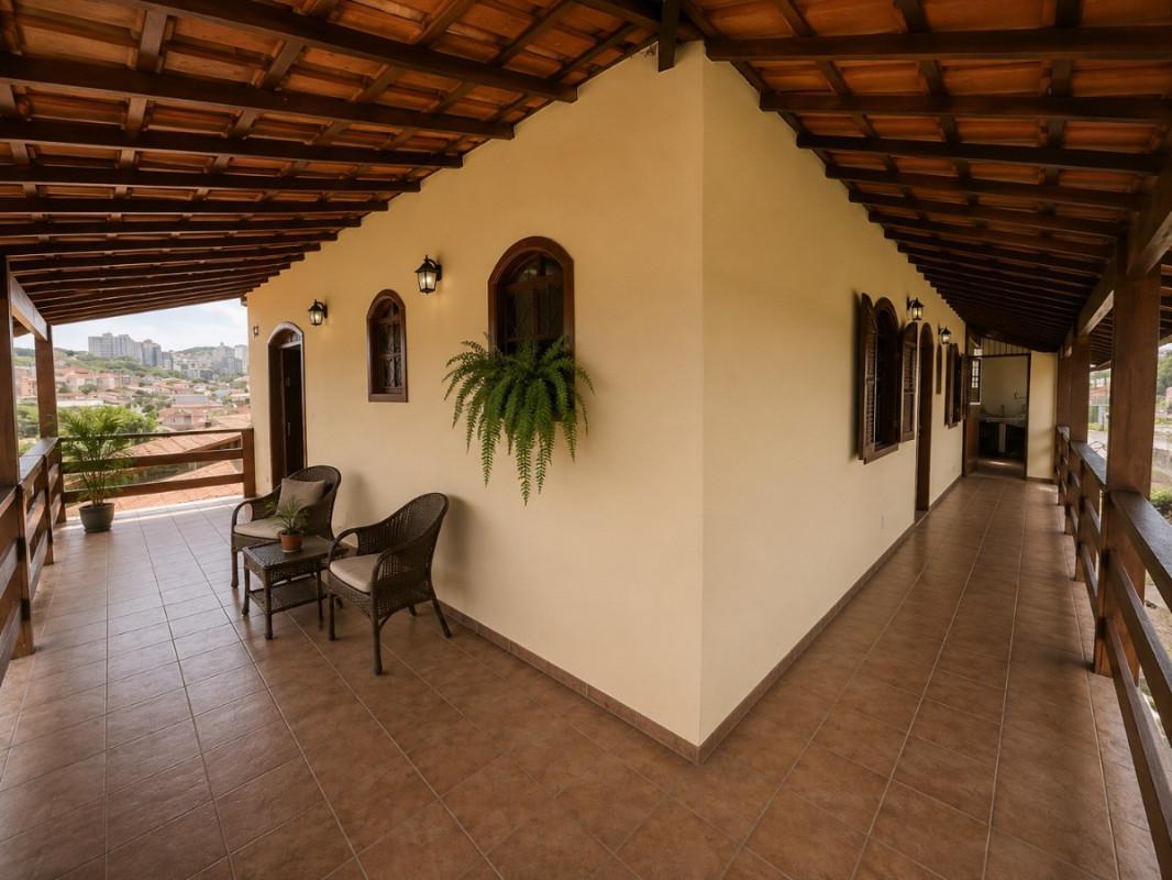 Casa, Alípio de Melo, 6 Quartos, 4 Vagas, 2 Suítes