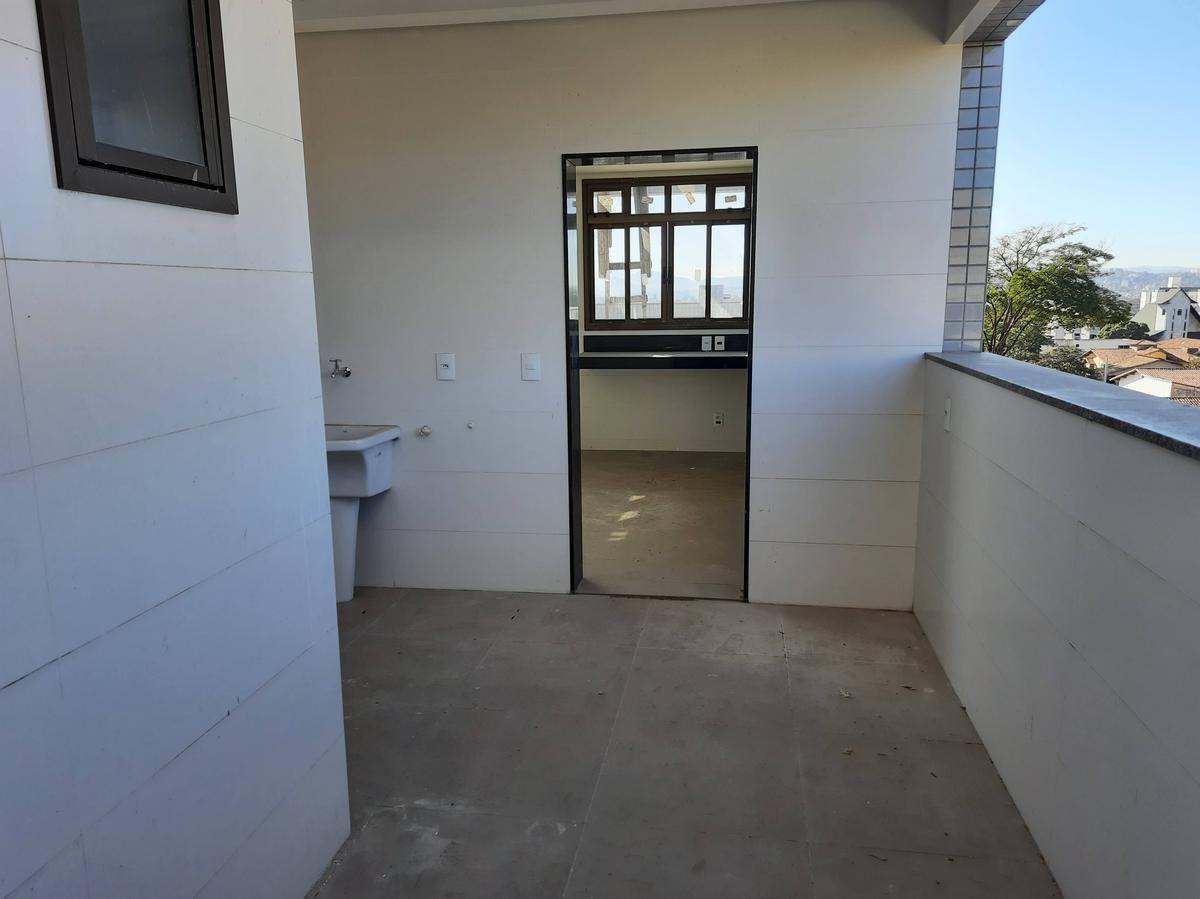 Cobertura, Santa Rosa, 4 Quartos, 4 Vagas, 2 Suítes