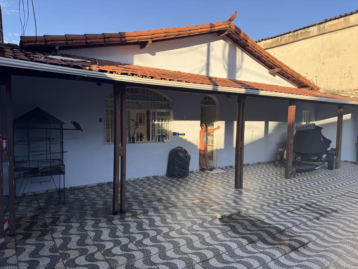 Casa, São Salvador, 3 Quartos, 2 Vagas, 1 Suíte