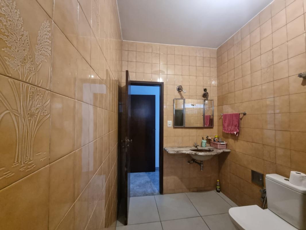 Casa, Jardim Riacho das Pedras, 3 Quartos, 8 Vagas, 2 Suítes