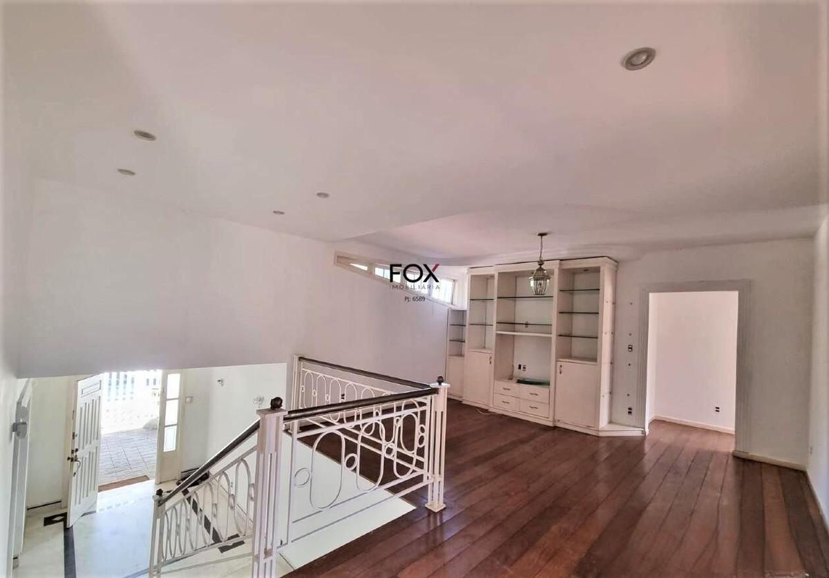 Casa, Estoril, 6 Quartos, 3 Vagas, 1 Suíte