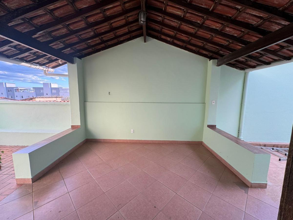 Casa, Colégio Batista, 5 Quartos, 1 Vaga, 1 Suíte