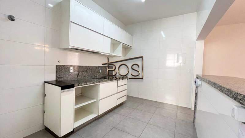 Apartamento, Centro, 4 Quartos, 2 Vagas, 1 Suíte