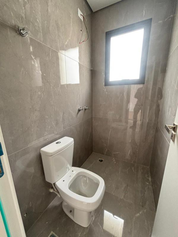 Casa, Planalto, 3 Quartos, 3 Vagas, 2 Suítes