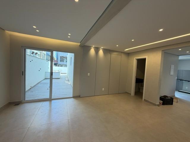 Apartamento, Floresta, 3 Quartos, 2 Vagas, 1 Suíte