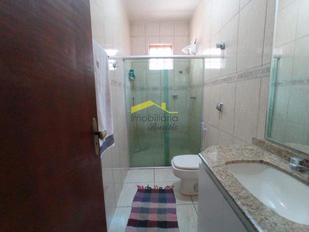 Casa, Milionários, 4 Quartos, 4 Vagas, 1 Suíte