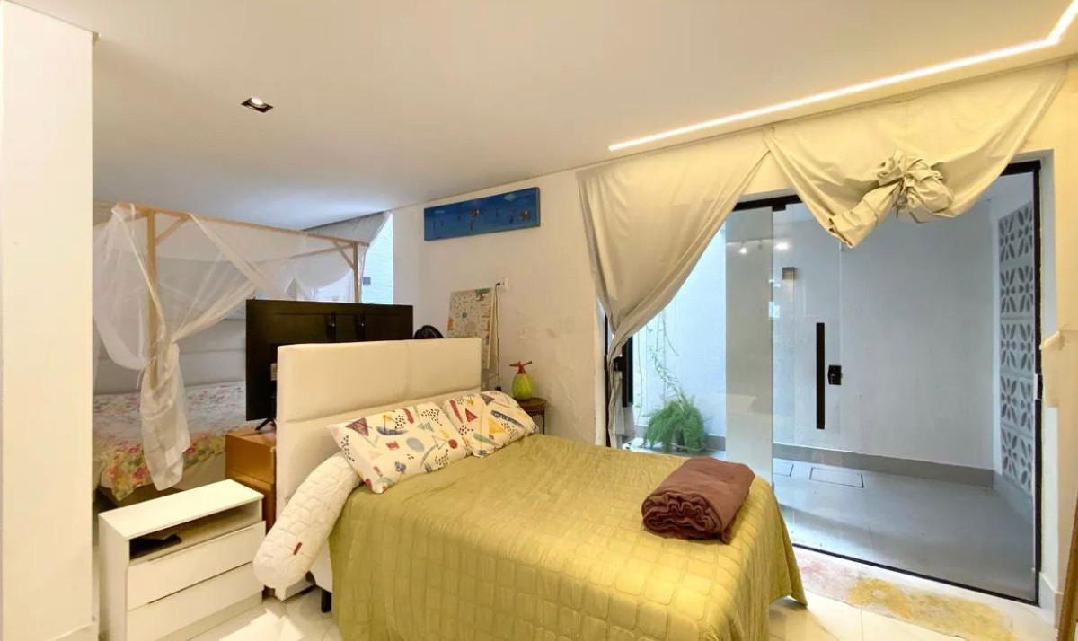 Casa, Lourdes, 4 Quartos, 0 Vaga, 1 Suíte