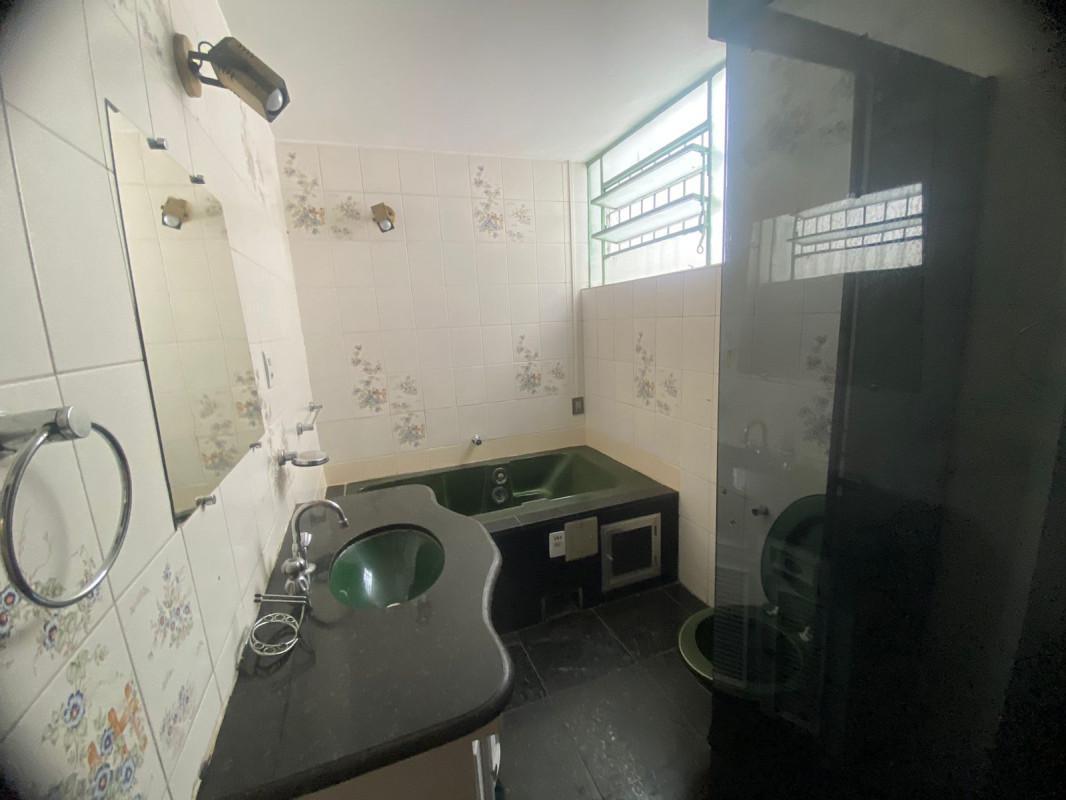 Casa, Colégio Batista, 4 Quartos, 4 Vagas, 1 Suíte