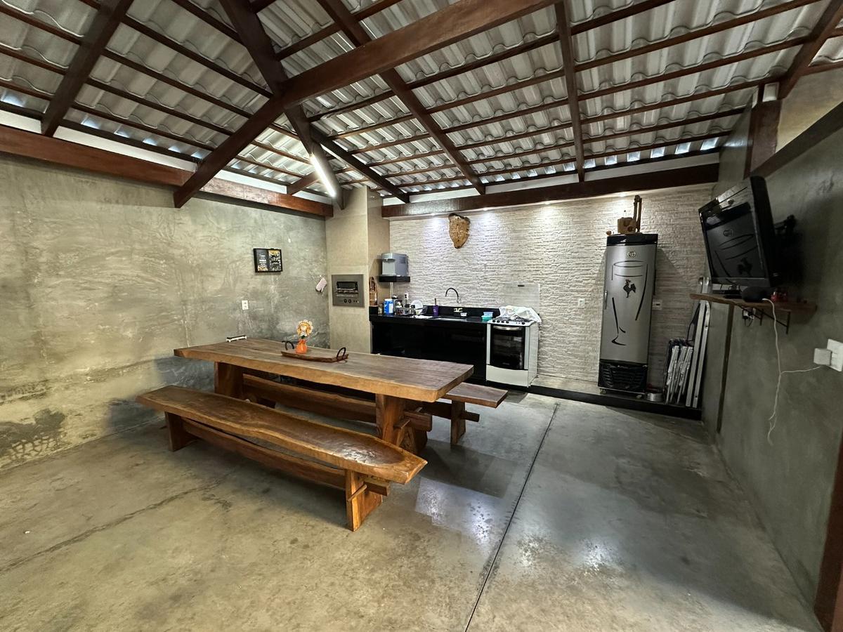 Casa, Céu Azul, 3 Quartos, 5 Vagas, 1 Suíte