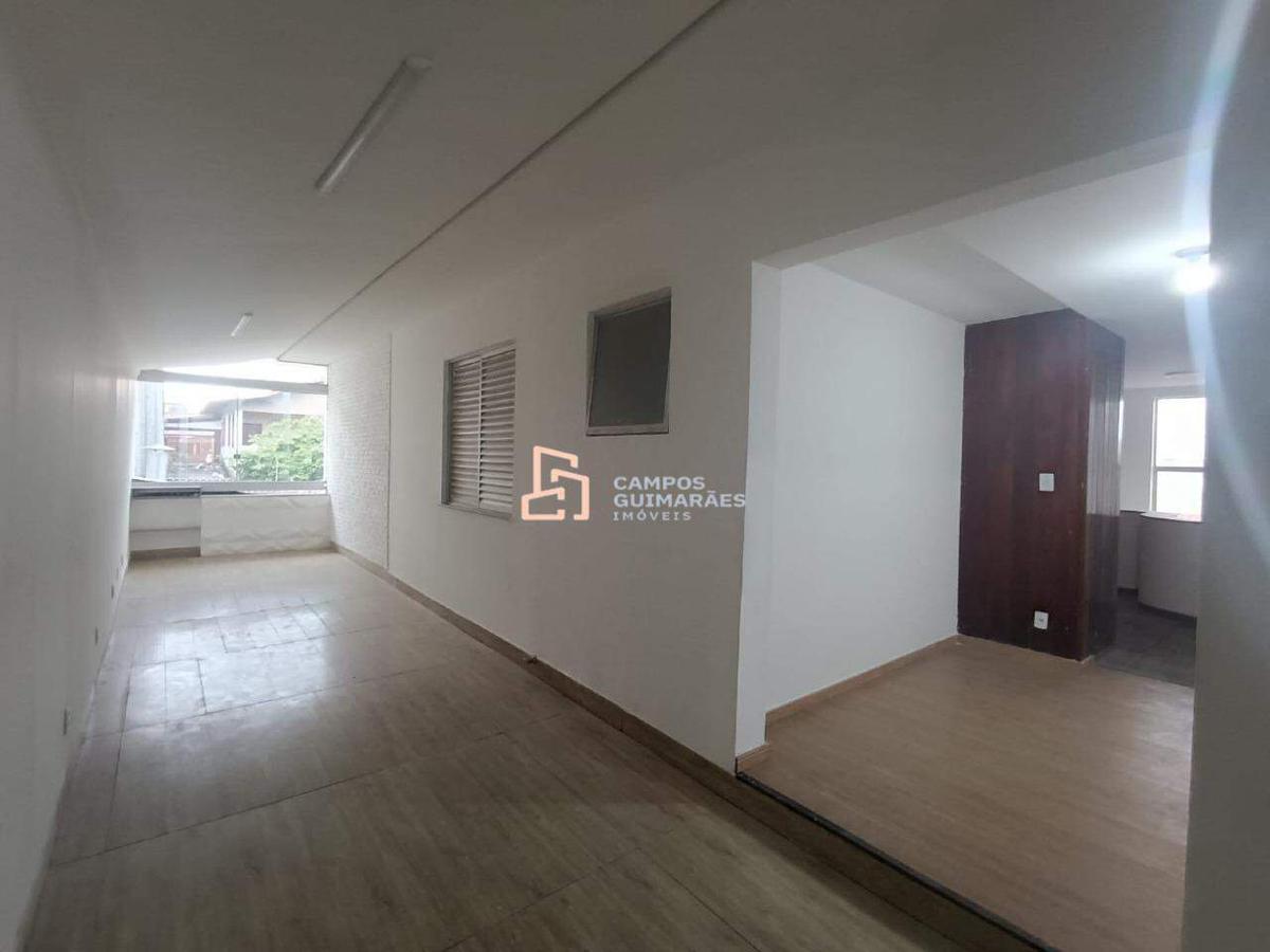 Casa Comercial, Barreiro, 3 Quartos, 4 Vagas, 1 Suíte