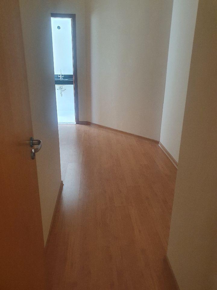 Apartamento, Sagrada Família, 3 Quartos, 2 Vagas, 1 Suíte