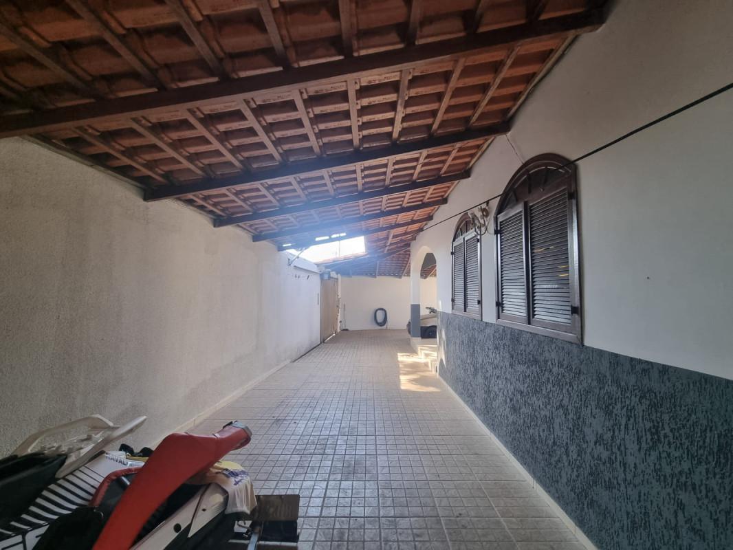 Casa, Jardim Riacho das Pedras, 3 Quartos, 8 Vagas, 2 Suítes