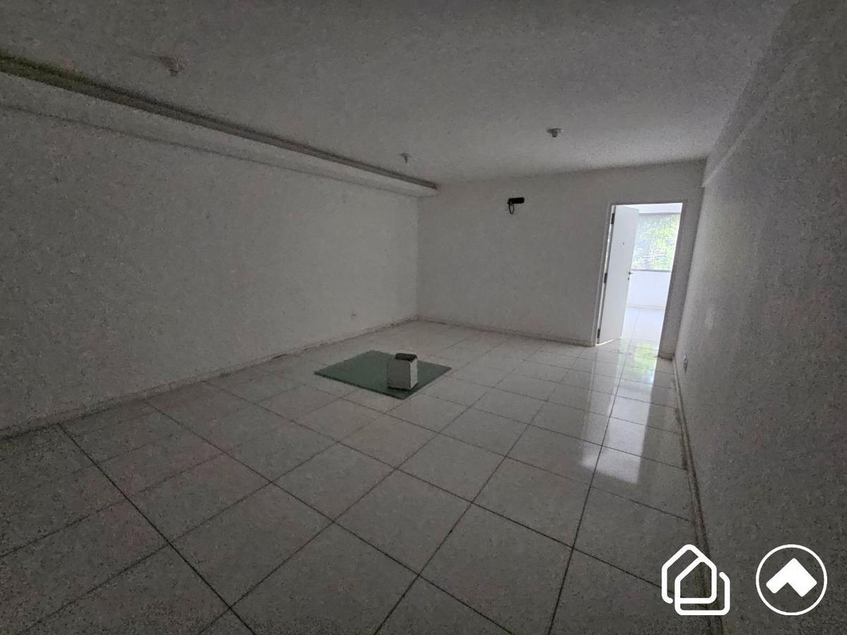 Sala, Barro Preto