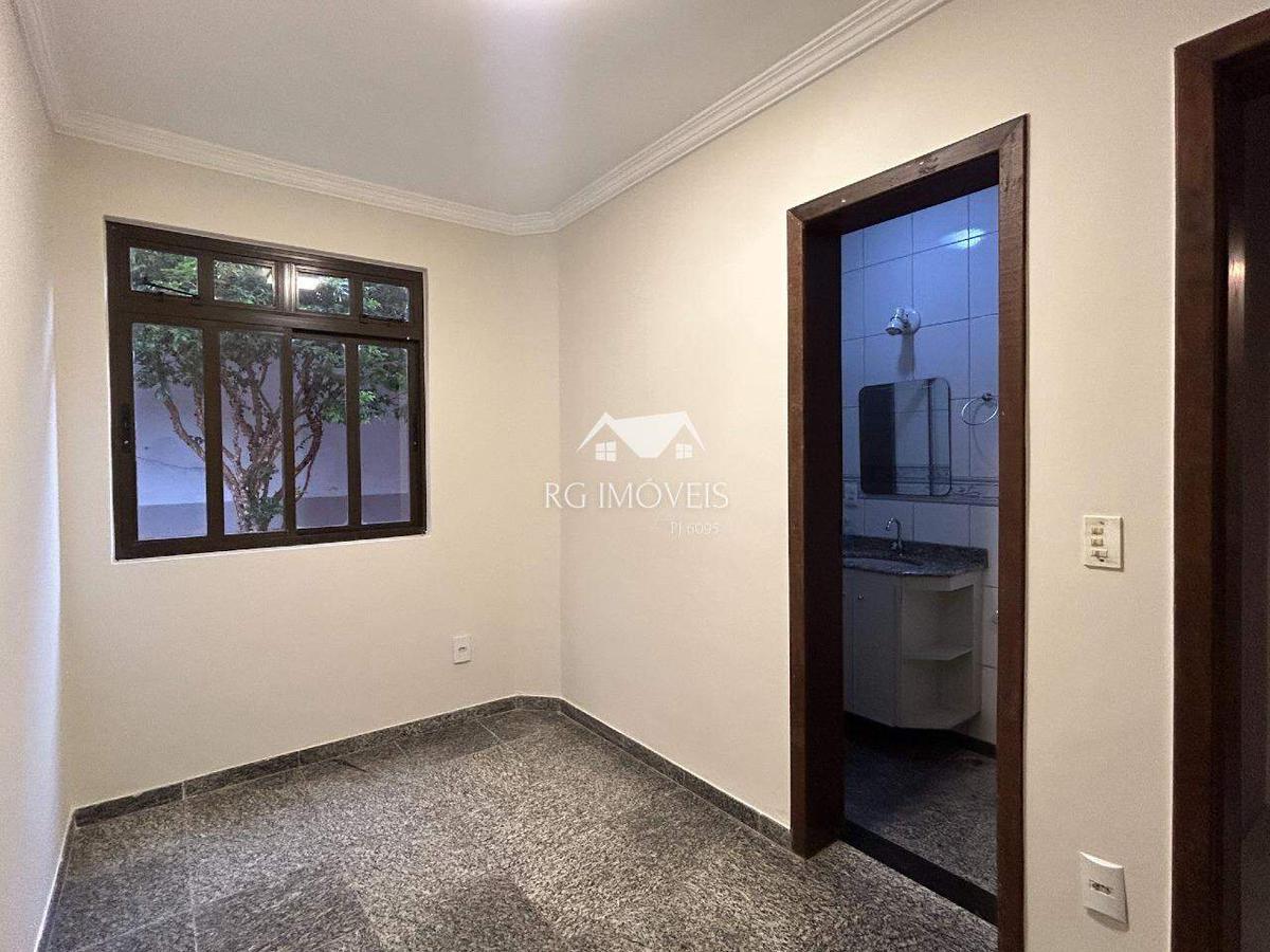 Casa, Tirol, 4 Quartos, 4 Vagas, 2 Suítes