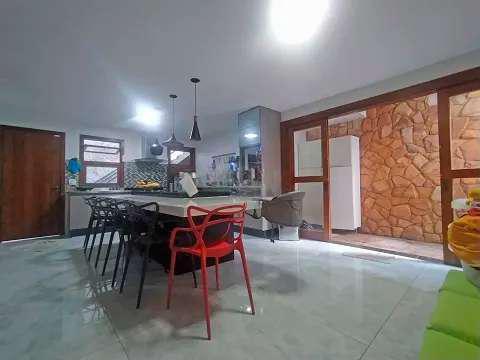 Casa, São Bento, 5 Quartos, 4 Vagas, 2 Suítes