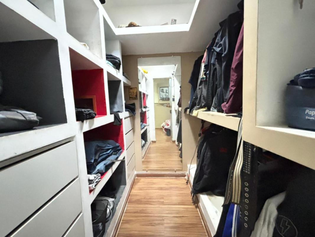 Casa, Cachoeirinha, 3 Quartos, 1 Vaga, 1 Suíte