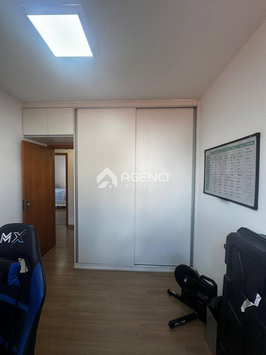 Apartamento, Castelo, 3 Quartos, 0 Vaga, 1 Suíte