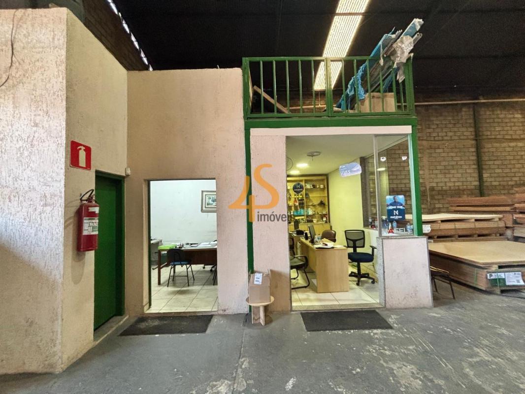 Galpão, Liberdade, 0 Quarto, 0 Vaga