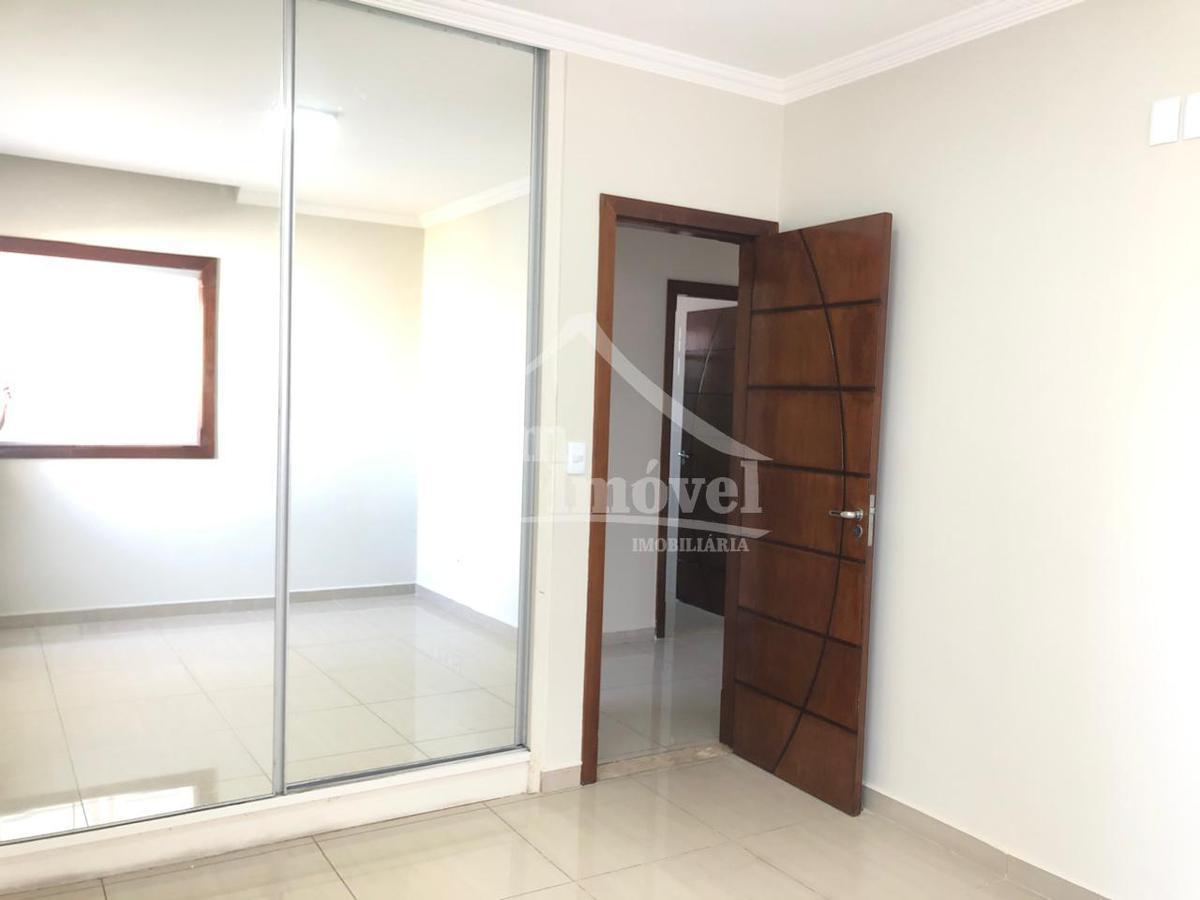 Casa, Centro, 2 Quartos, 2 Vagas, 1 Suíte