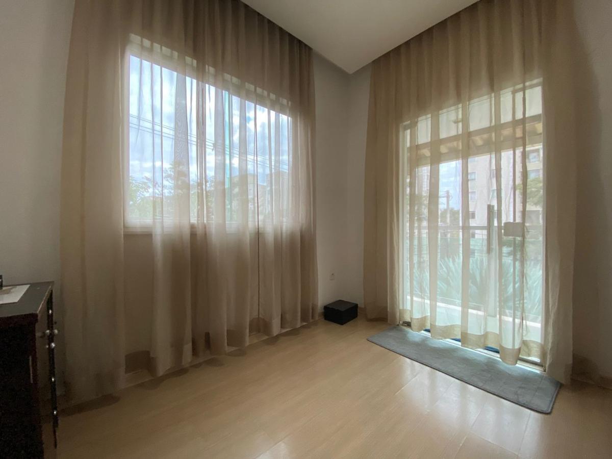 Casa, Cabral, 4 Quartos, 3 Vagas, 1 Suíte