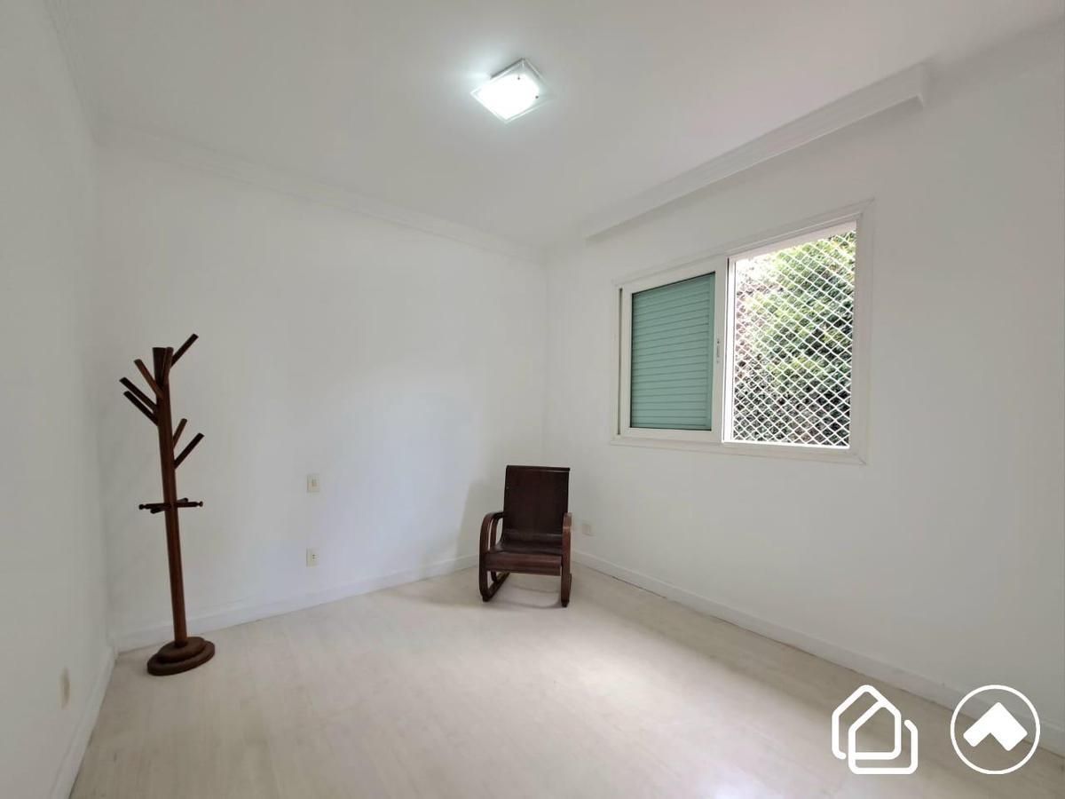 Casa, Estoril, 3 Quartos, 6 Vagas, 1 Suíte