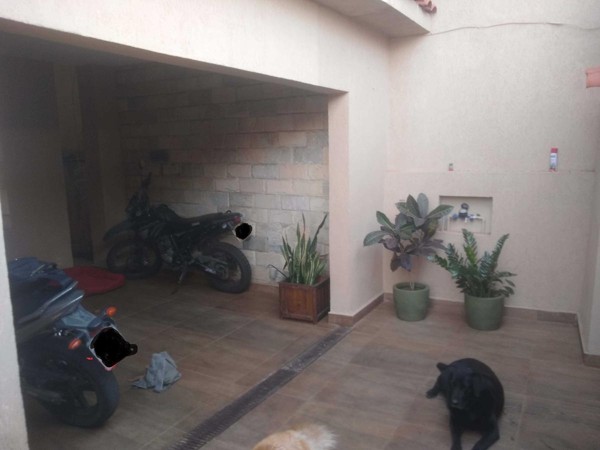 Casa, Goiânia, 4 Quartos, 4 Vagas, 1 Suíte