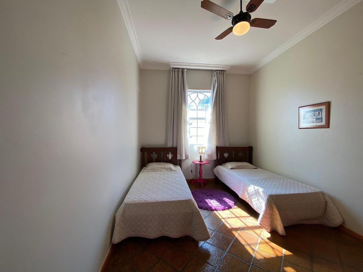 Casa, Bandeirantes (pampulha), 5 Quartos, 10 Vagas, 3 Suítes