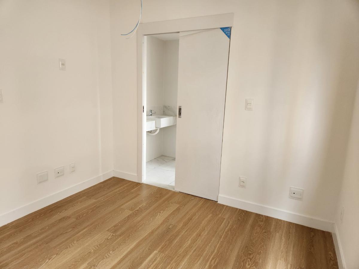 Apartamento, Funcionários, 4 Quartos, 4 Vagas, 2 Suítes