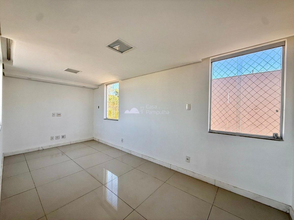 Casa, Trevo, 4 Quartos, 4 Vagas, 2 Suítes