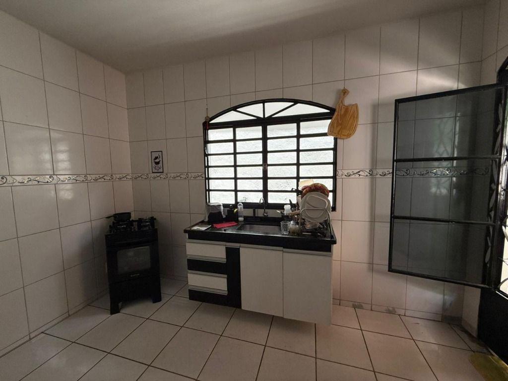 Casa, Vitória, 2 Quartos, 5 Vagas