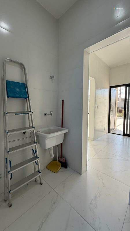 Casa, Novo Centro, 3 Quartos, 0 Vaga, 1 Suíte