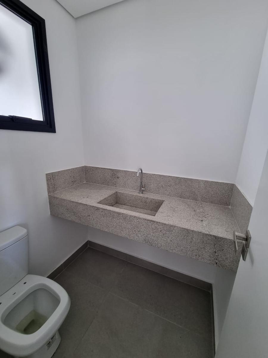 Casa, Planalto, 3 Quartos, 2 Vagas, 1 Suíte