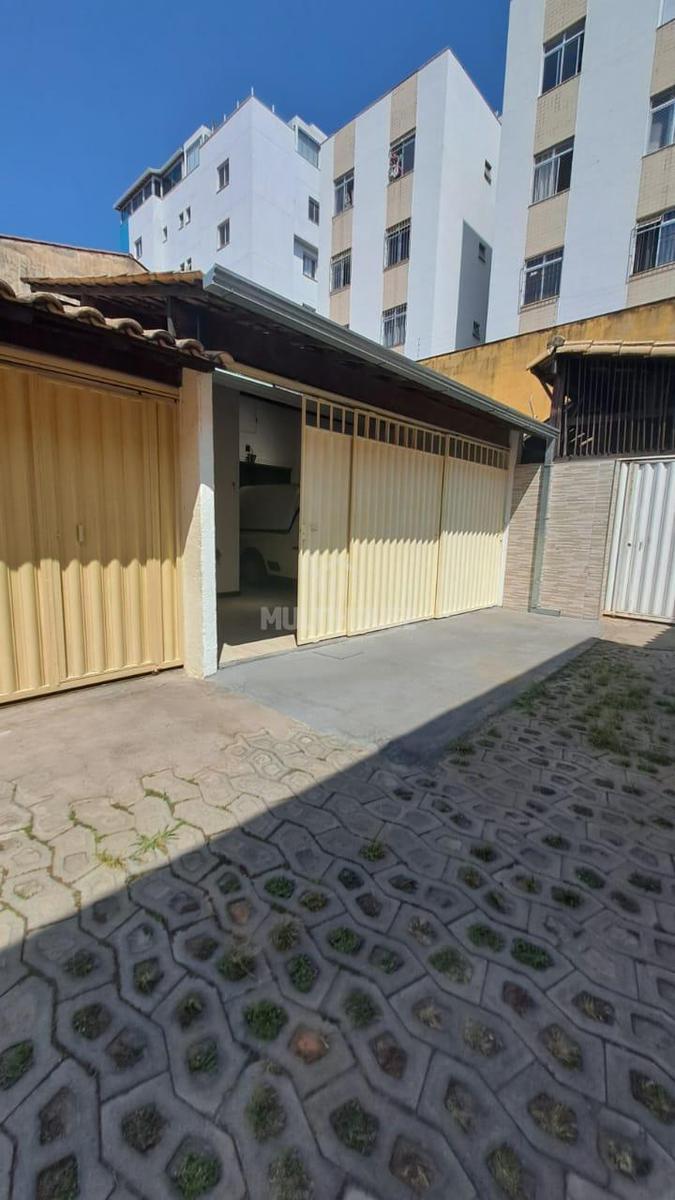 Casa, Santa Branca, 2 Quartos, 1 Vaga