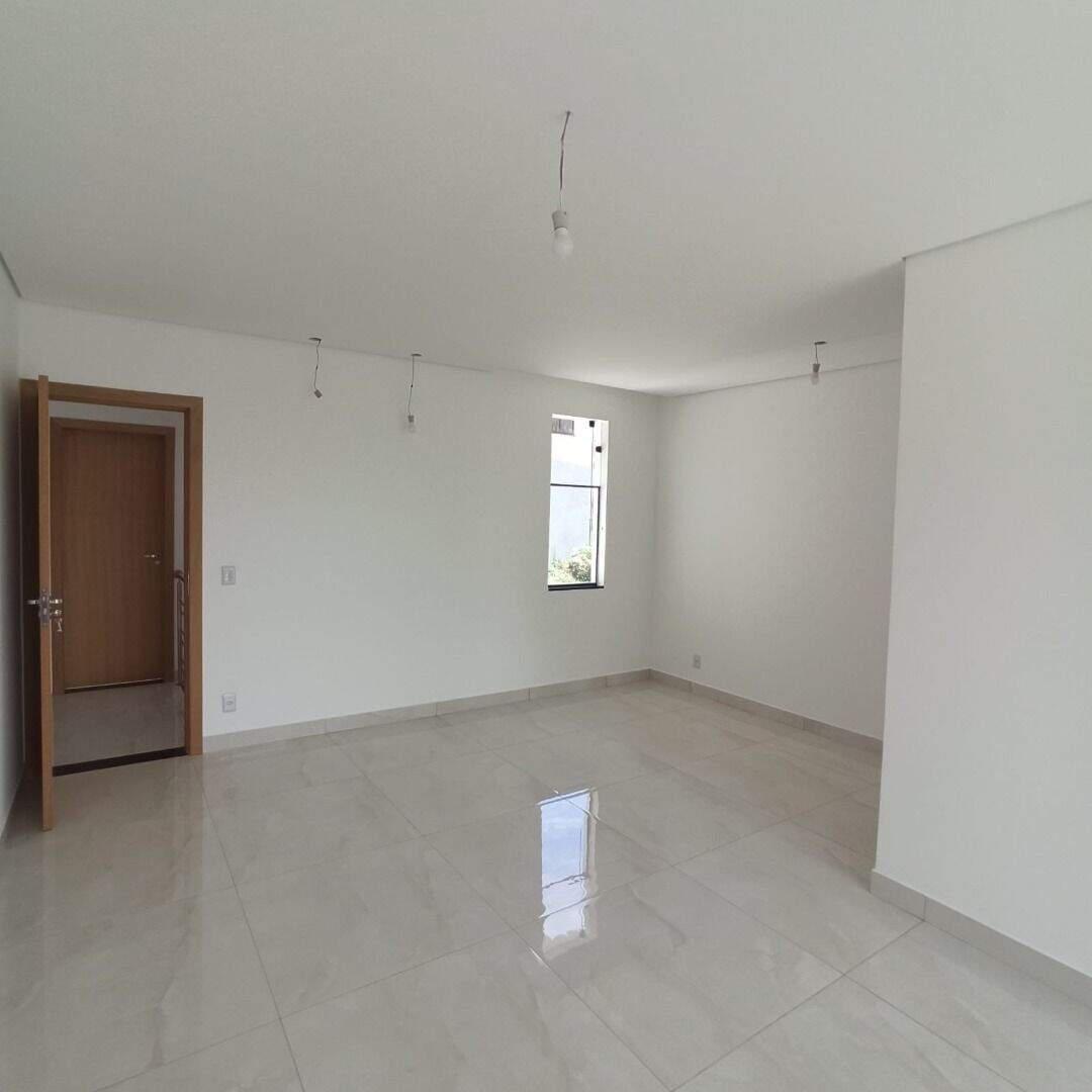 Casa, Liberdade, 3 Quartos, 2 Vagas, 2 Suítes