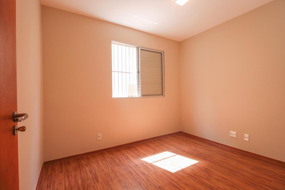 Apartamento, Sagrada Família, 3 Quartos, 2 Vagas, 1 Suíte