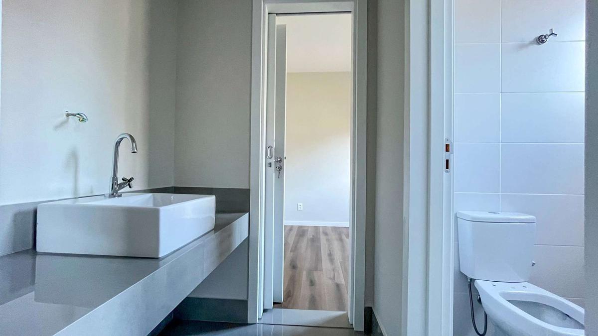 Apartamento, Castelo, 4 Quartos, 2 Vagas, 2 Suítes