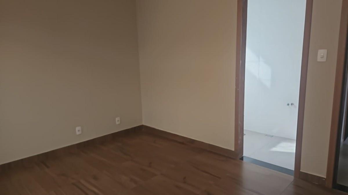 Casa, Tangará, 3 Quartos, 2 Vagas, 1 Suíte