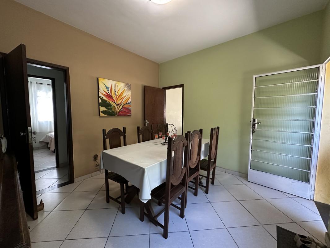 Casa, Caiçaras, 3 Quartos, 3 Vagas, 1 Suíte